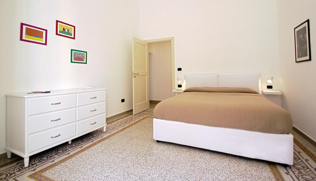 Casa Dante - Historic Apartment In The Perfect Naples Location エクステリア 写真