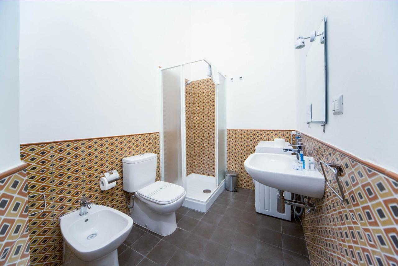 Casa Dante - Historic Apartment In The Perfect Naples Location エクステリア 写真